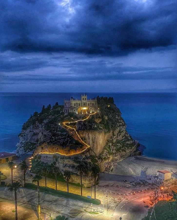 J Luxury Home Tropea Exterior photo